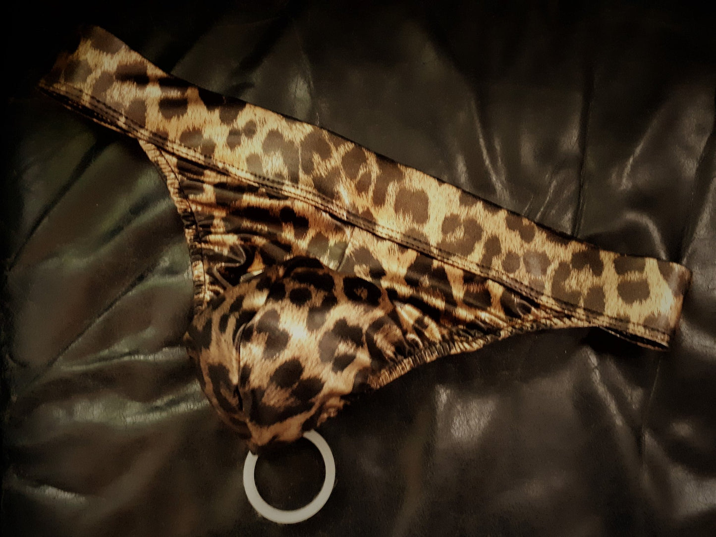 Thong fetisch ouvert Silikon Cockring Polos Leodruck Spielhose open Butt Suspensorium Push Up - SEXSENSE