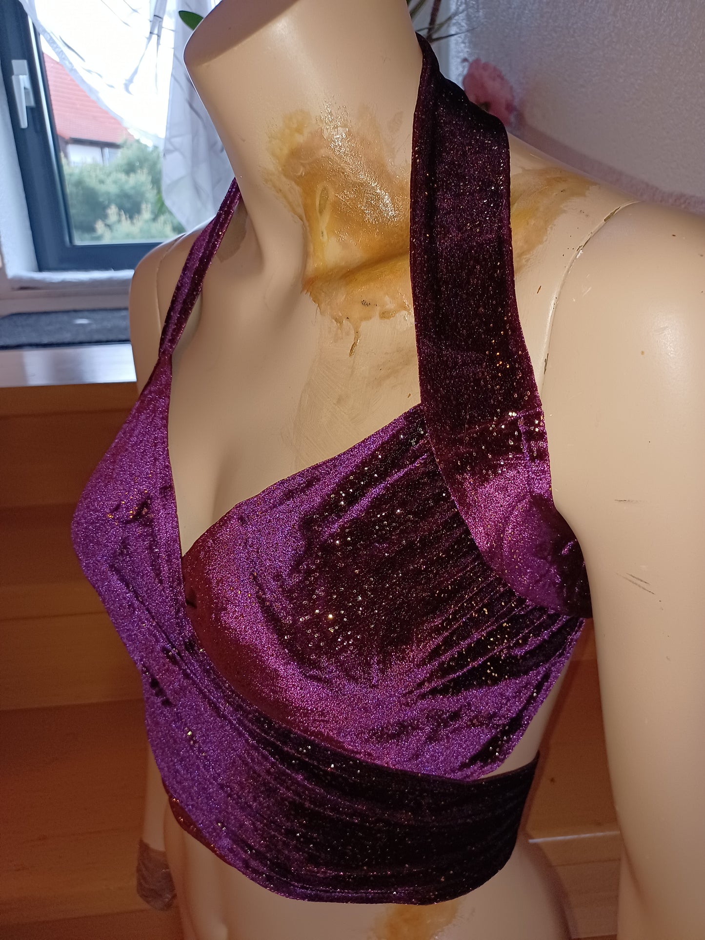 Bandage Wickel-Top Bikini Oberteil in beerenfarben mit Gold Metallic Glitter bauchfrei aus Samt Tanzsport-Lycra