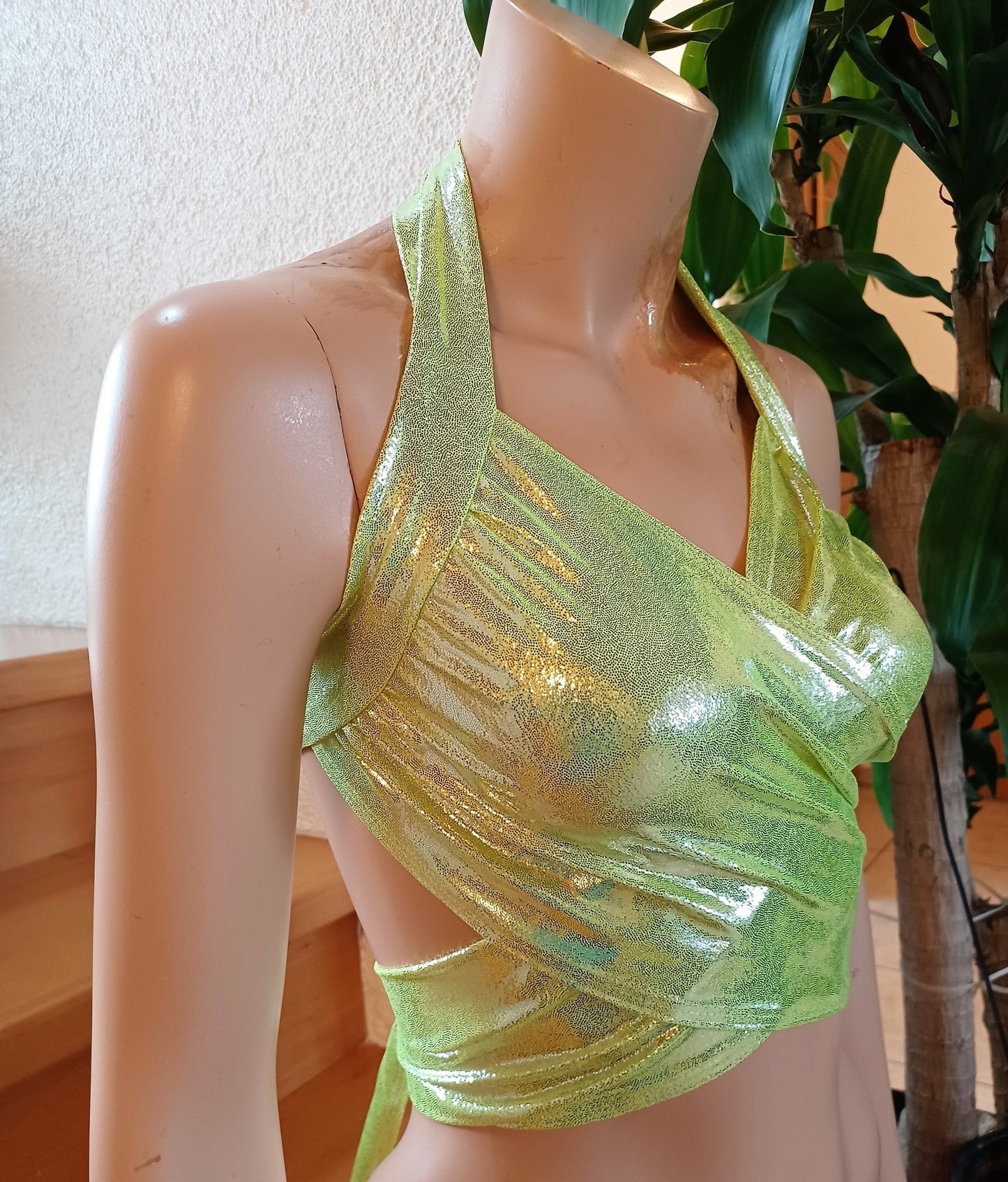Bandage Wickel - Top Bikini Oberteil Neongelb mit Silber laminiert bauchfrei Tanzsport - Lycra - SEXSENSE