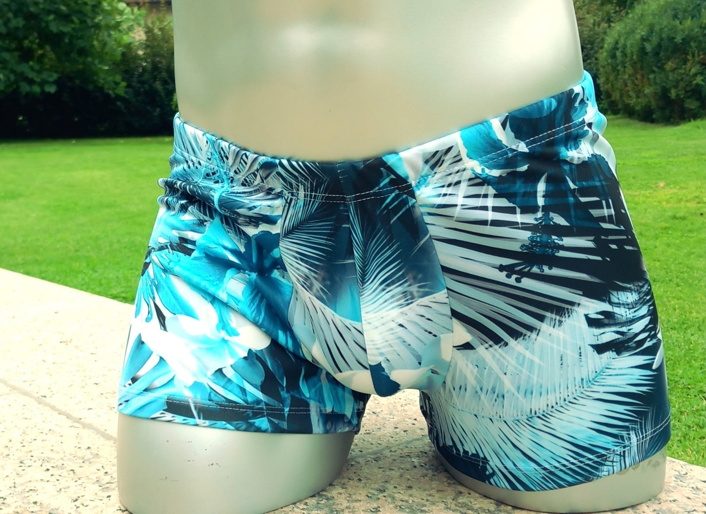 Boxershorts Badeshorts elastisch Scuba Jersey Dschungel - Print türkis/schwarz/weiß - SEXSENSE