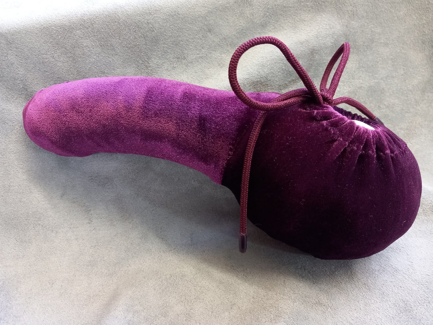 Penissocke Lümmeltüte Juwelensäckchen Beerenfarbener Samt mit Sleeve elastische Lycra - SEXSENSE