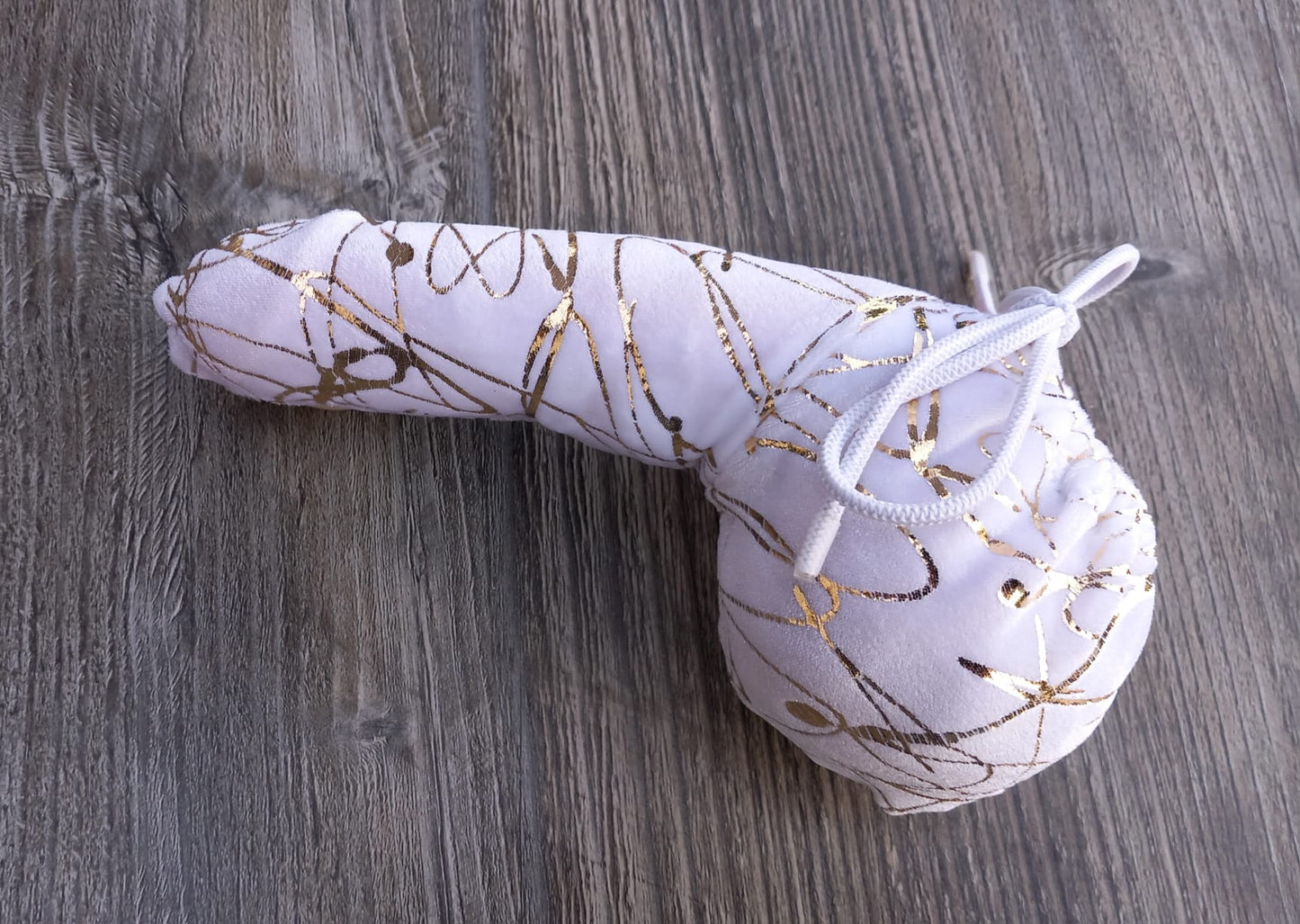 Penissocke Lümmeltüte Juwelensäckchen weißer Lycra Samt mit Gold Sackhalter Willy - Pyjama - SEXSENSE