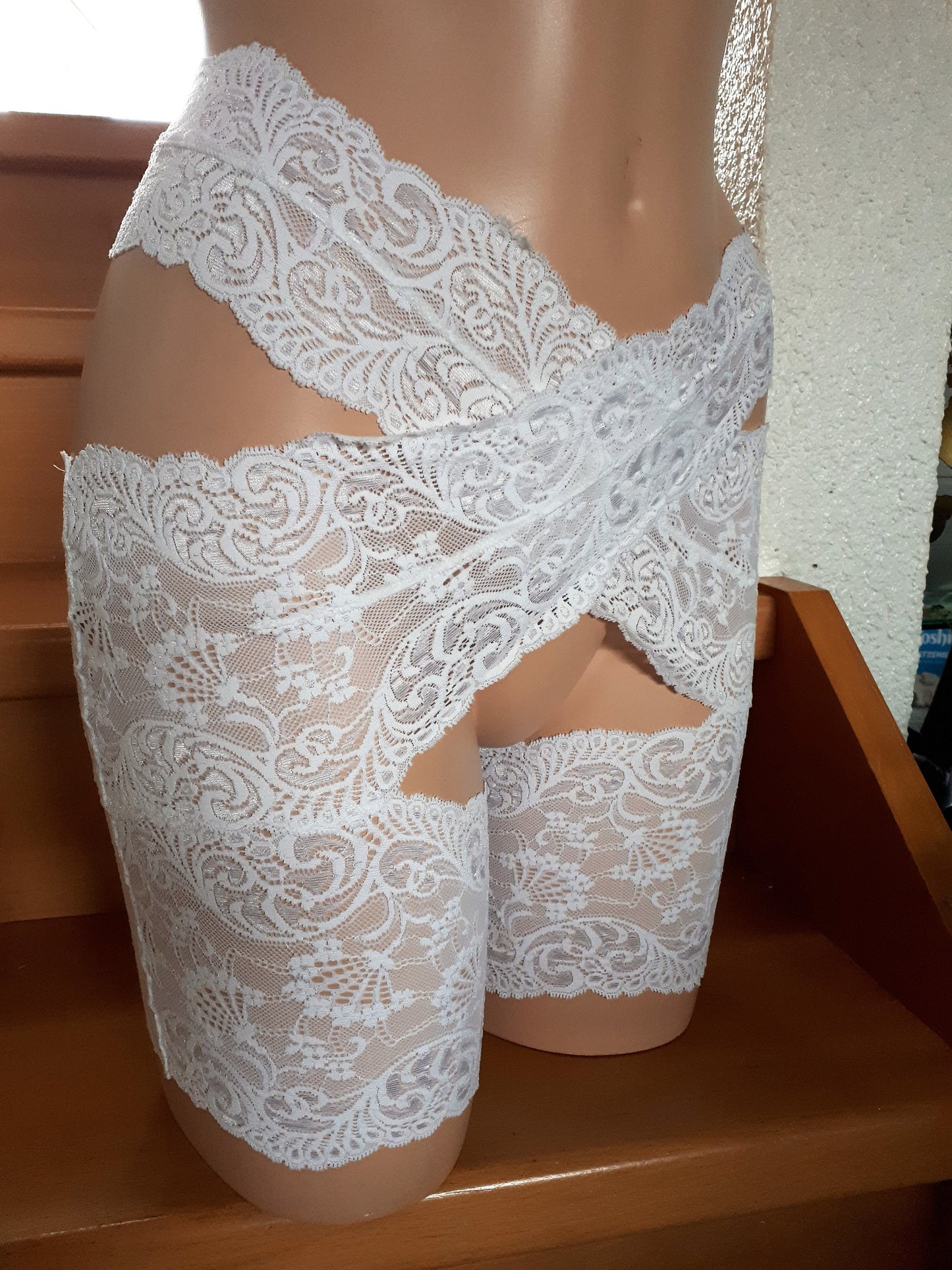 Jarretière de protection de cuisse en dentelle élastique pour hanches, lingerie blanche pour femmes, sous-vêtements de mariage