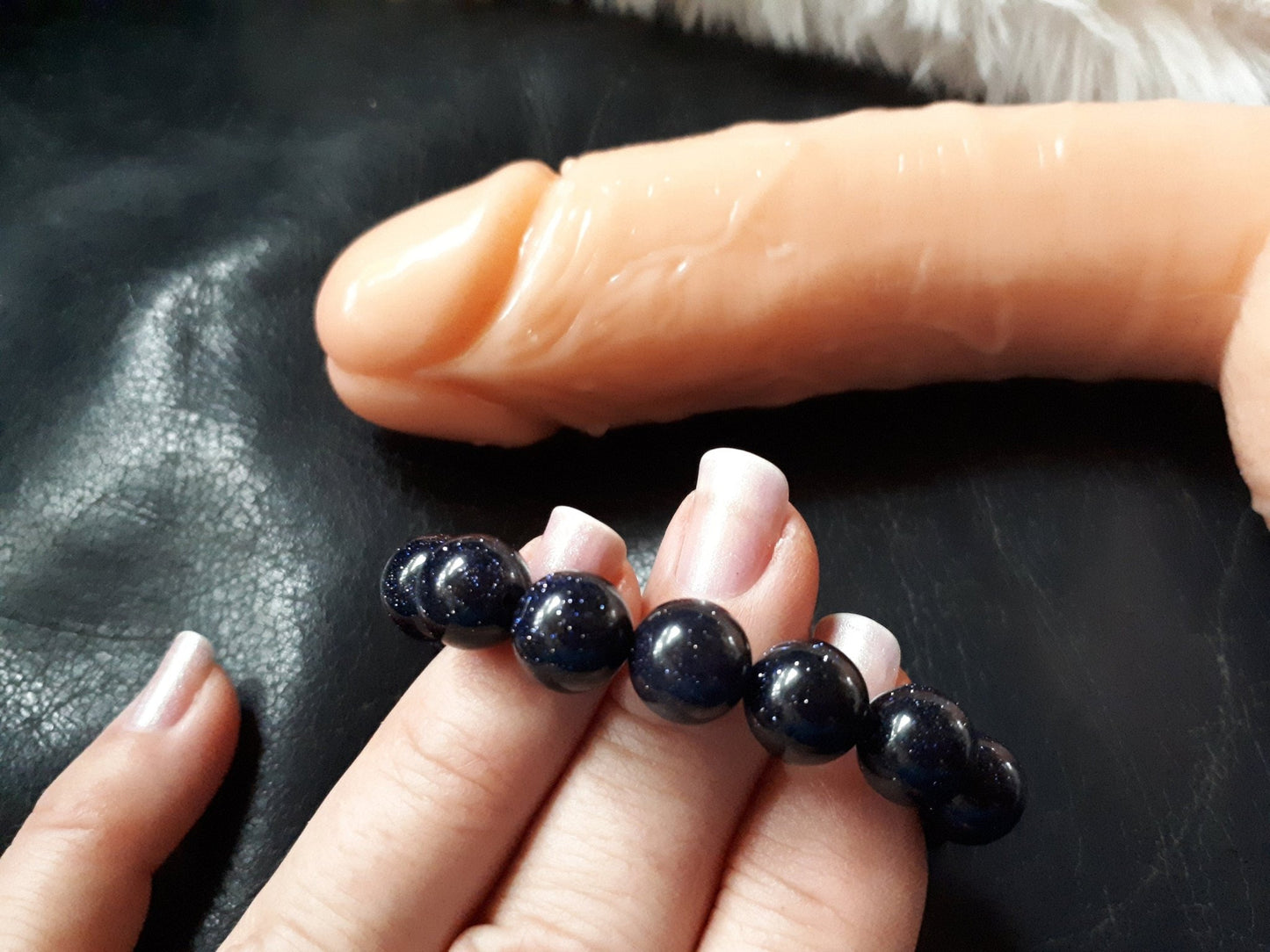 Penisring Masturbator 9 verdrehte Elypsen aus edlem Blaufluss Steinperlen auf Chirurgenstahlseil - SEXSENSE