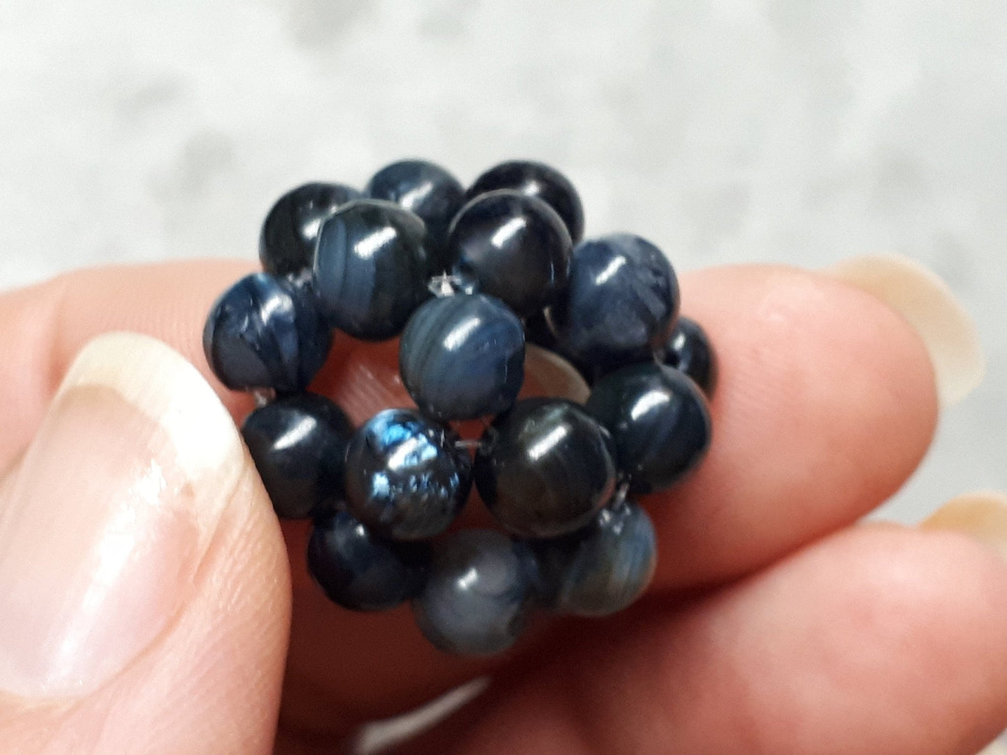 NEU Klitoris Stimulator Labial Candy Clit - Drops Damen Spielzeug aus Perlmutt Perlen in schwarz - SEXSENSE