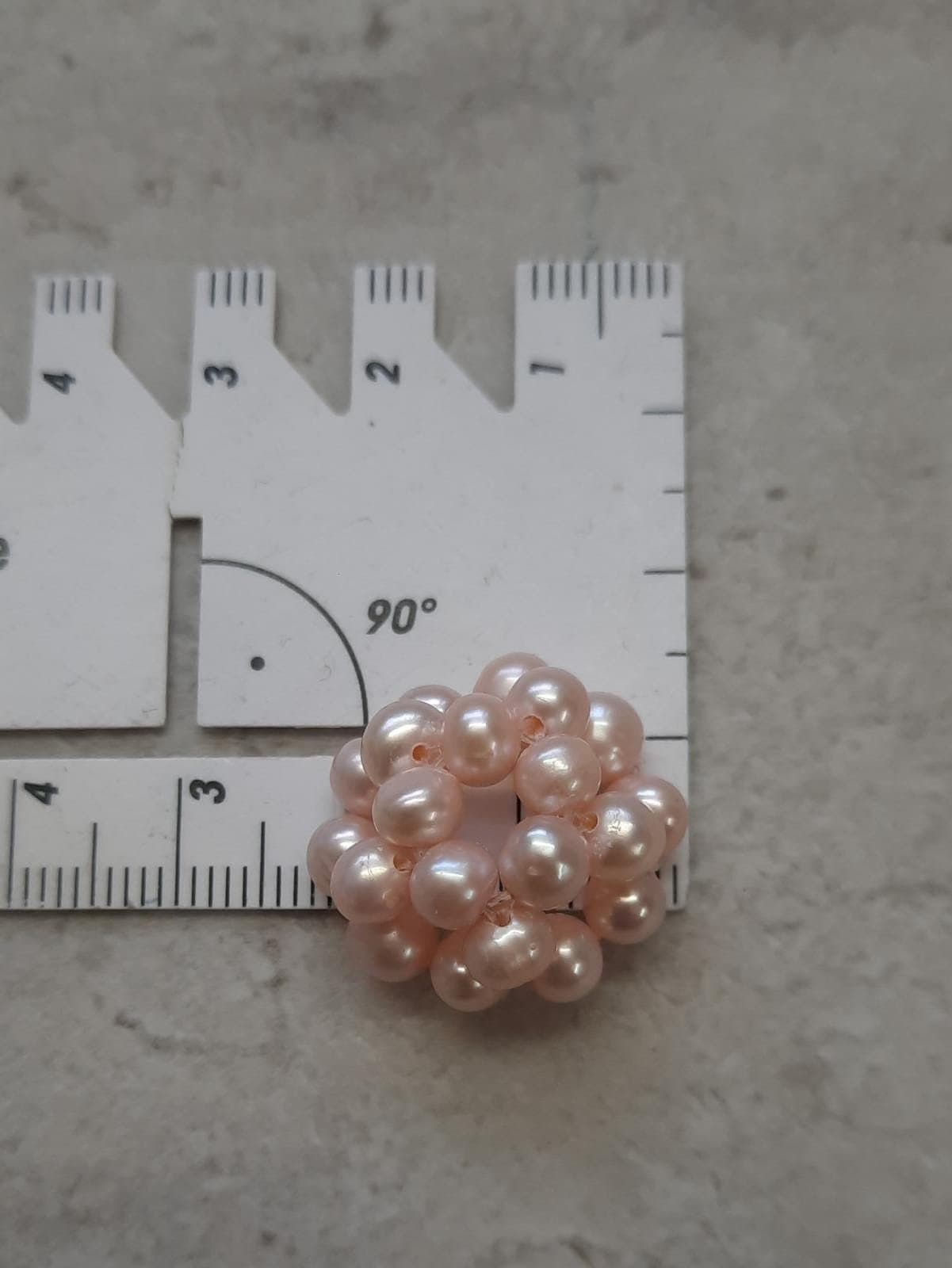 NEUHEIT Klitoris Stimulator Clit - Drops intralabial Damen Spielzeug für sinnliche Stunden aus echten zart rosa Süßwasser Perlen - SEXSENSE