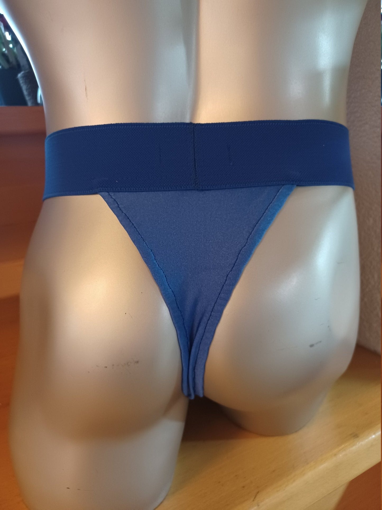 String mit Webgummibund Clubwear royalblau Unikat Badehose Gr. M oder L - SEXSENSE