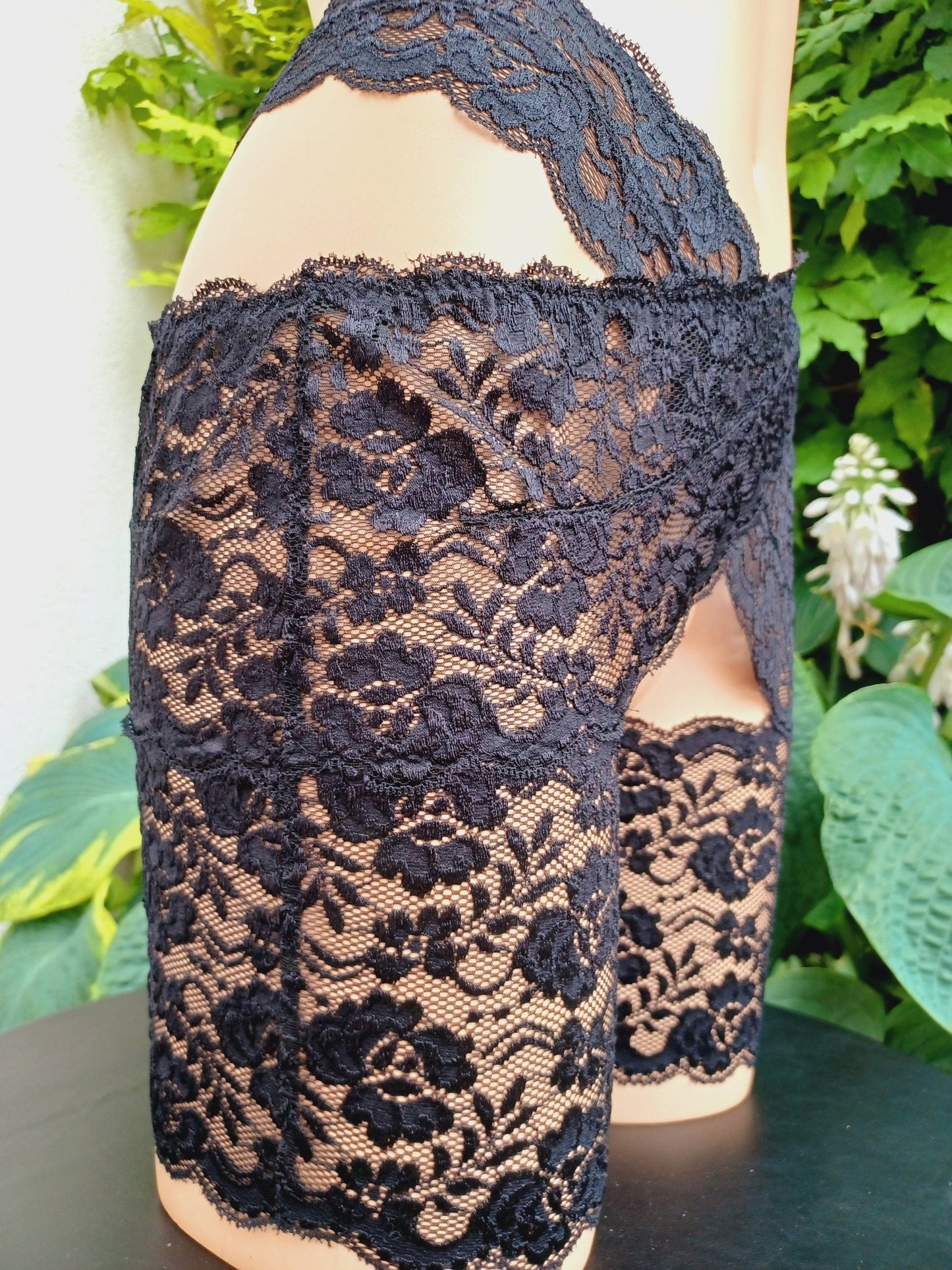 Stay Hip Oberschenkelschoner elastische schwarze Spitze Dessous Lingerie Strumpfband ouvert - SEXSENSE