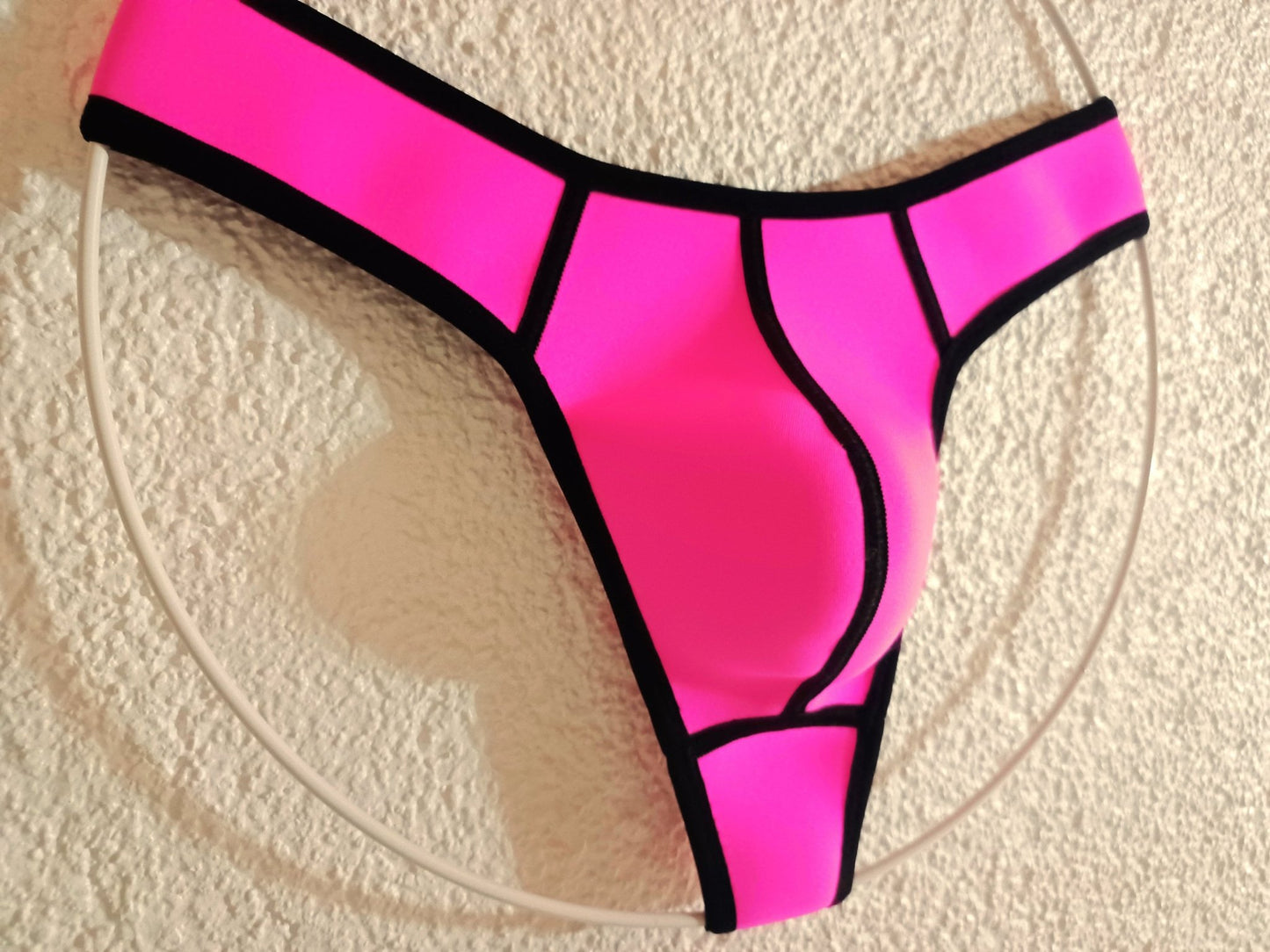 Badehose Neopren String Tanga neonpink Schwitzhose und weitere Farben - SEXSENSE