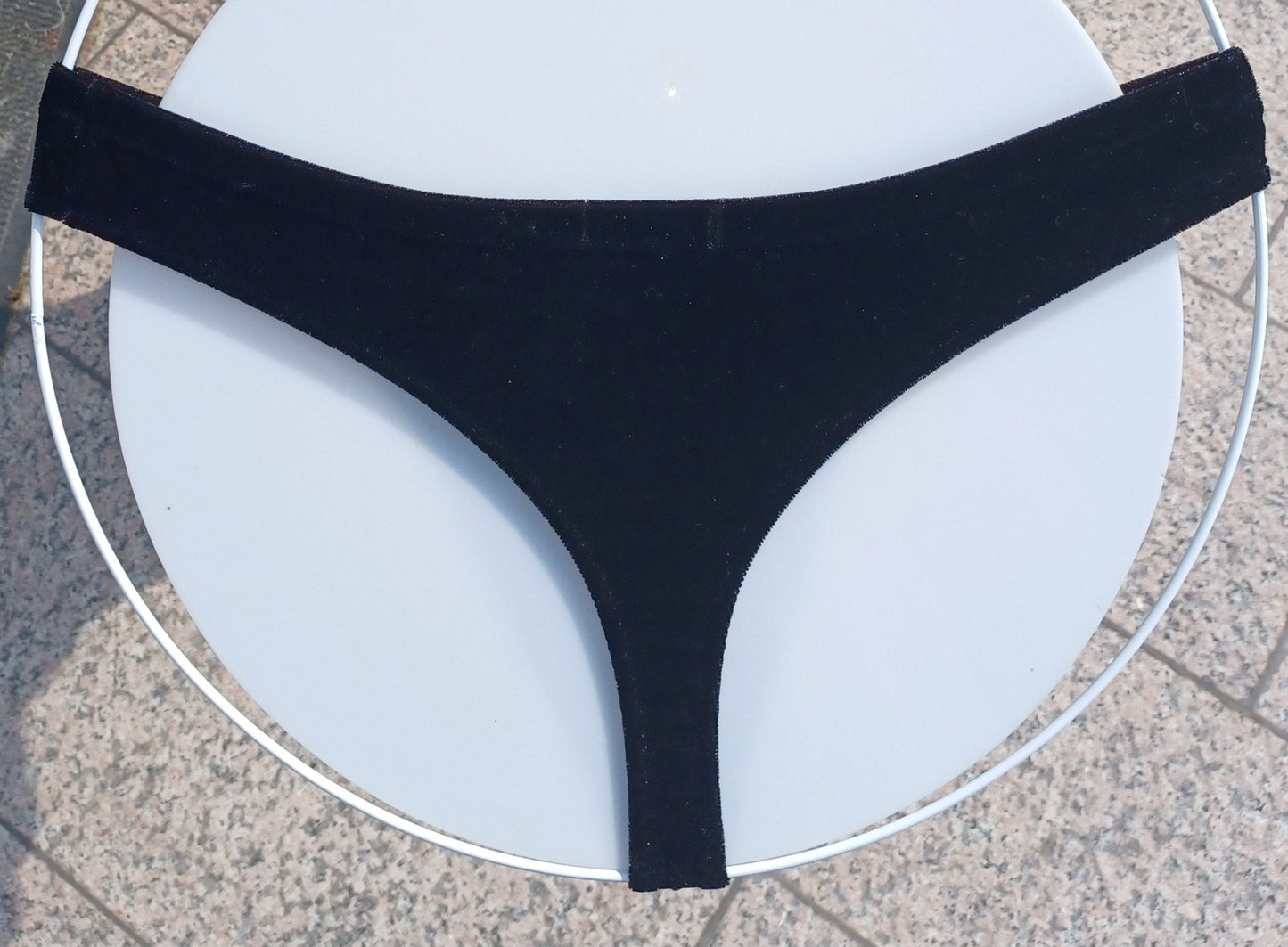 Badehose Herren String tiefschwarzer Samt - SEXSENSE