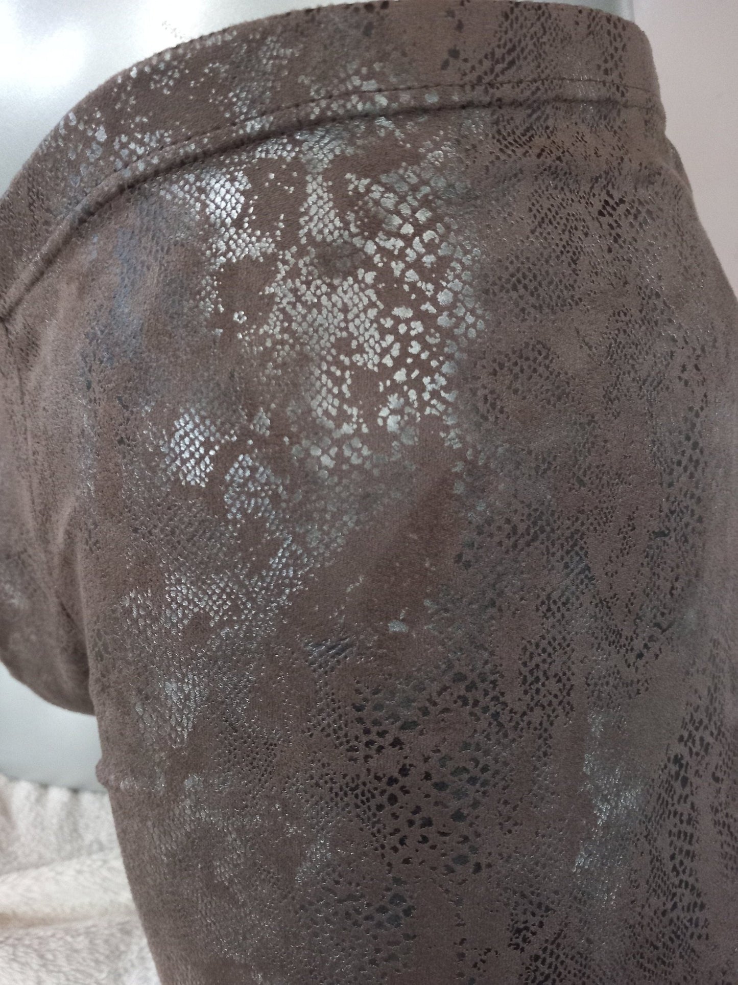 Boxershorts Badehose elastisches dunkelbraunes Wildlederimitat im Snakeprint - SEXSENSE