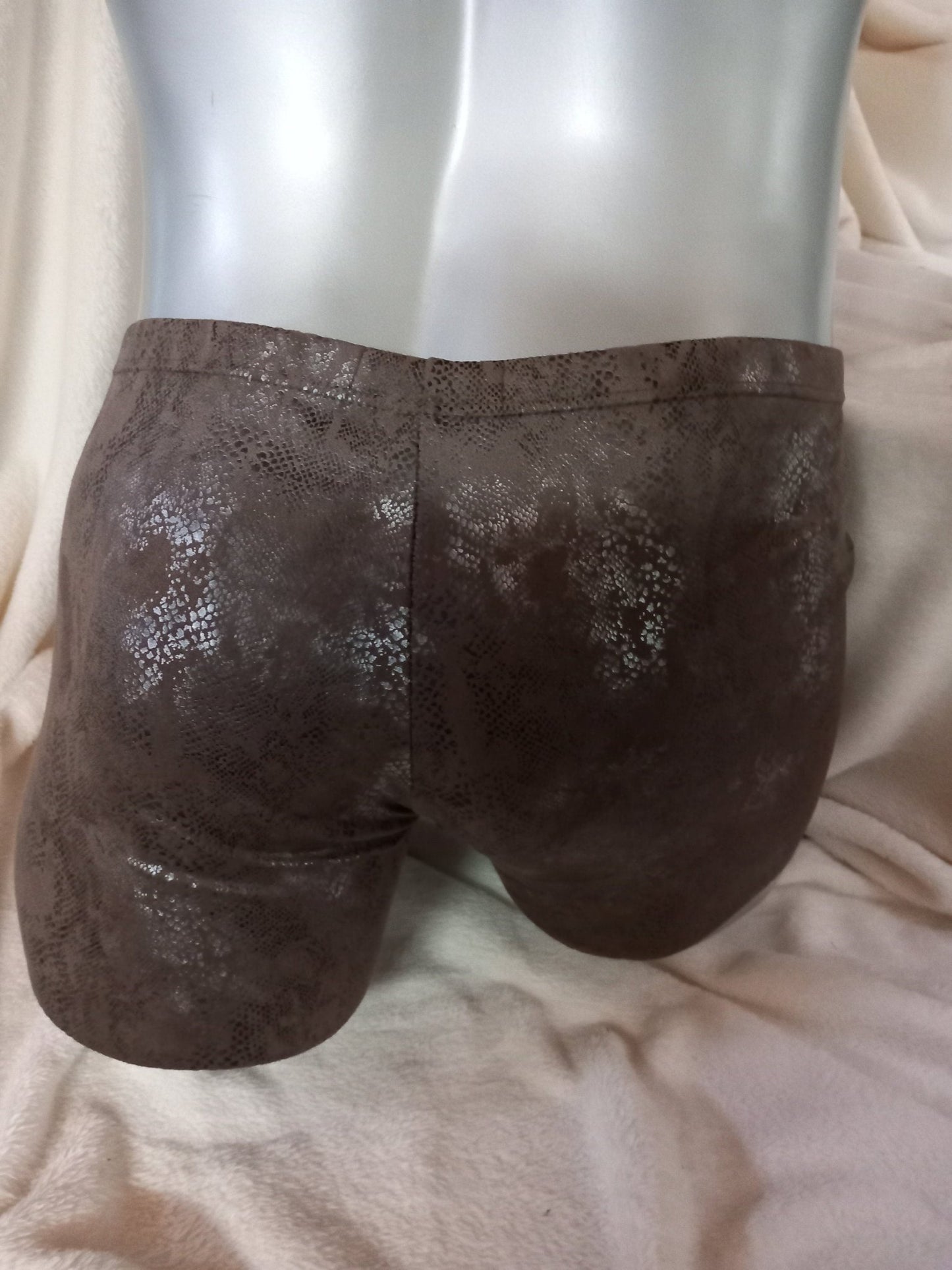 Boxershorts Badehose elastisches dunkelbraunes Wildlederimitat im Snakeprint - SEXSENSE