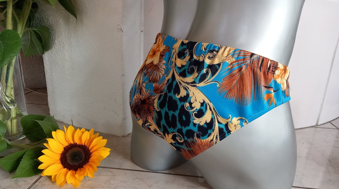 Badehose full Butt elastisches Scuba Jersey Leo und Flower - Design auf türkis - SEXSENSE