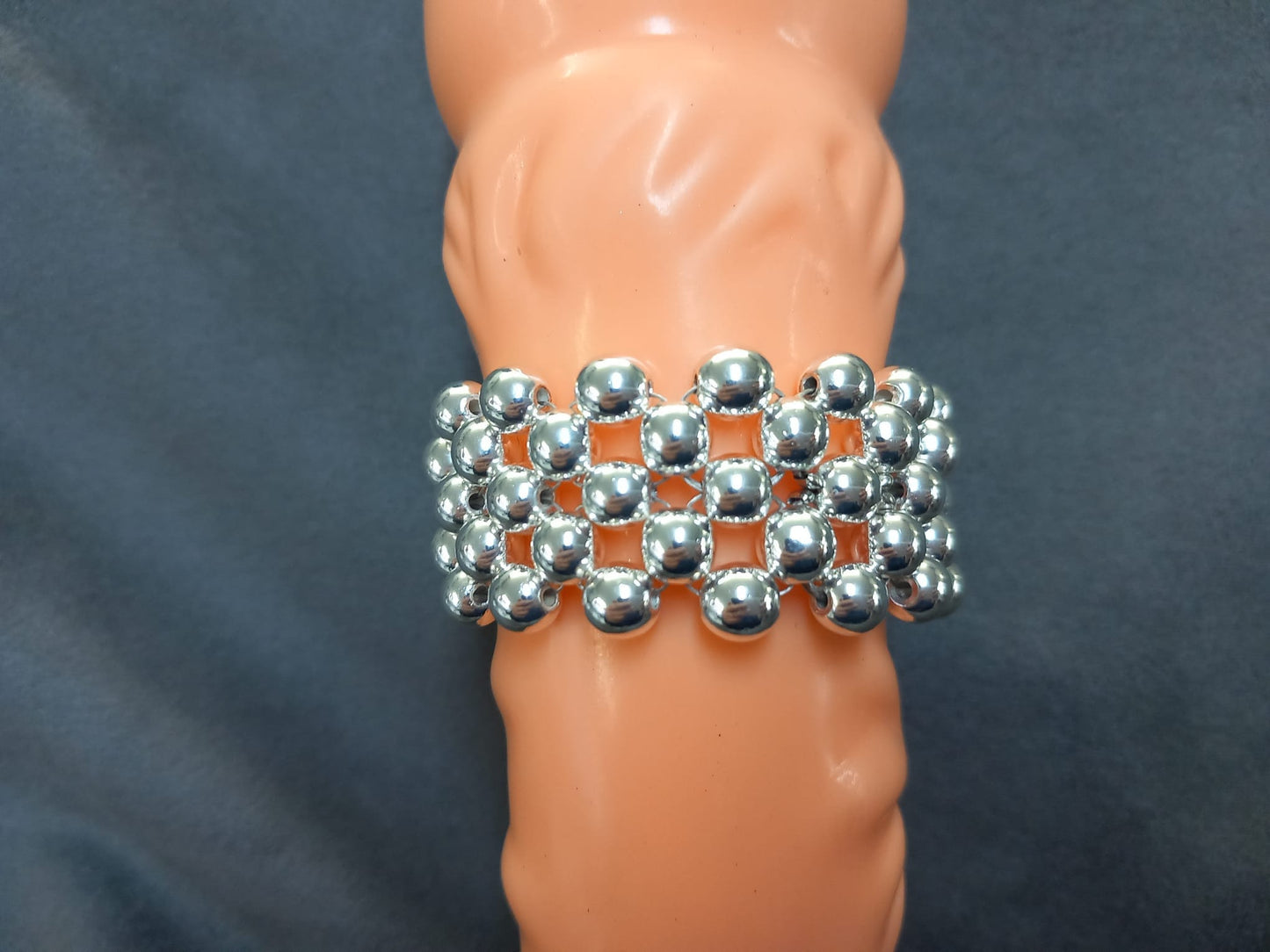 Penisring Kinky Masturbator 75 rotierende Silber Hämatit - Perlen auf Chirurgenstahl Innen - Umfang ca 11,6cm - SEXSENSE