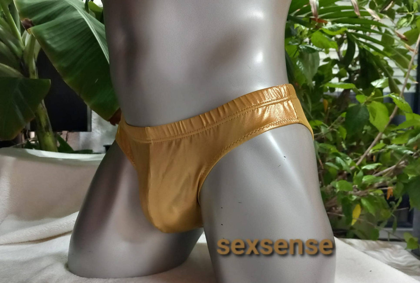 Slip Hipster full Butt Badehose Herren Gold metallic Lycra in 7 Farben erhältlich - SEXSENSE