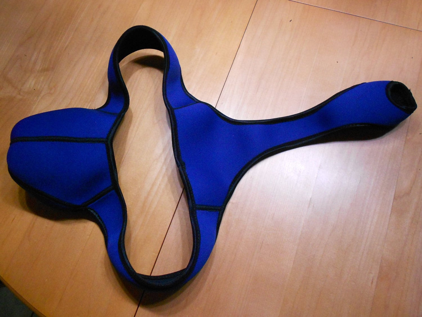 Lasso - G - String 3mm Neopren Royalblau sexy kinky Harness Gay Toy - SEXSENSE