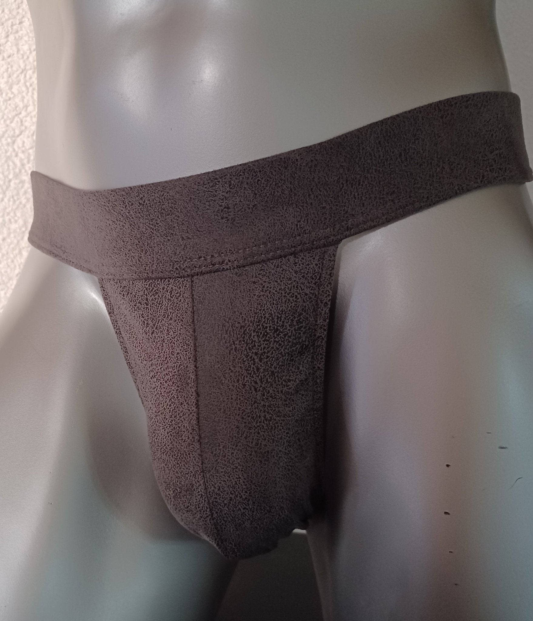Badehose String Wasch - Leder Suede elastisches Wildleder silber laminiert - SEXSENSE