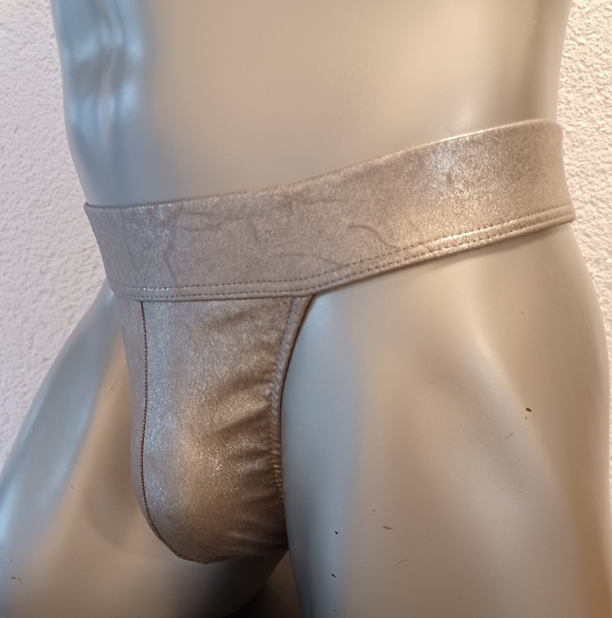Badehose String Wasch - Leder Suede elastisches Wildleder silber laminiert - SEXSENSE