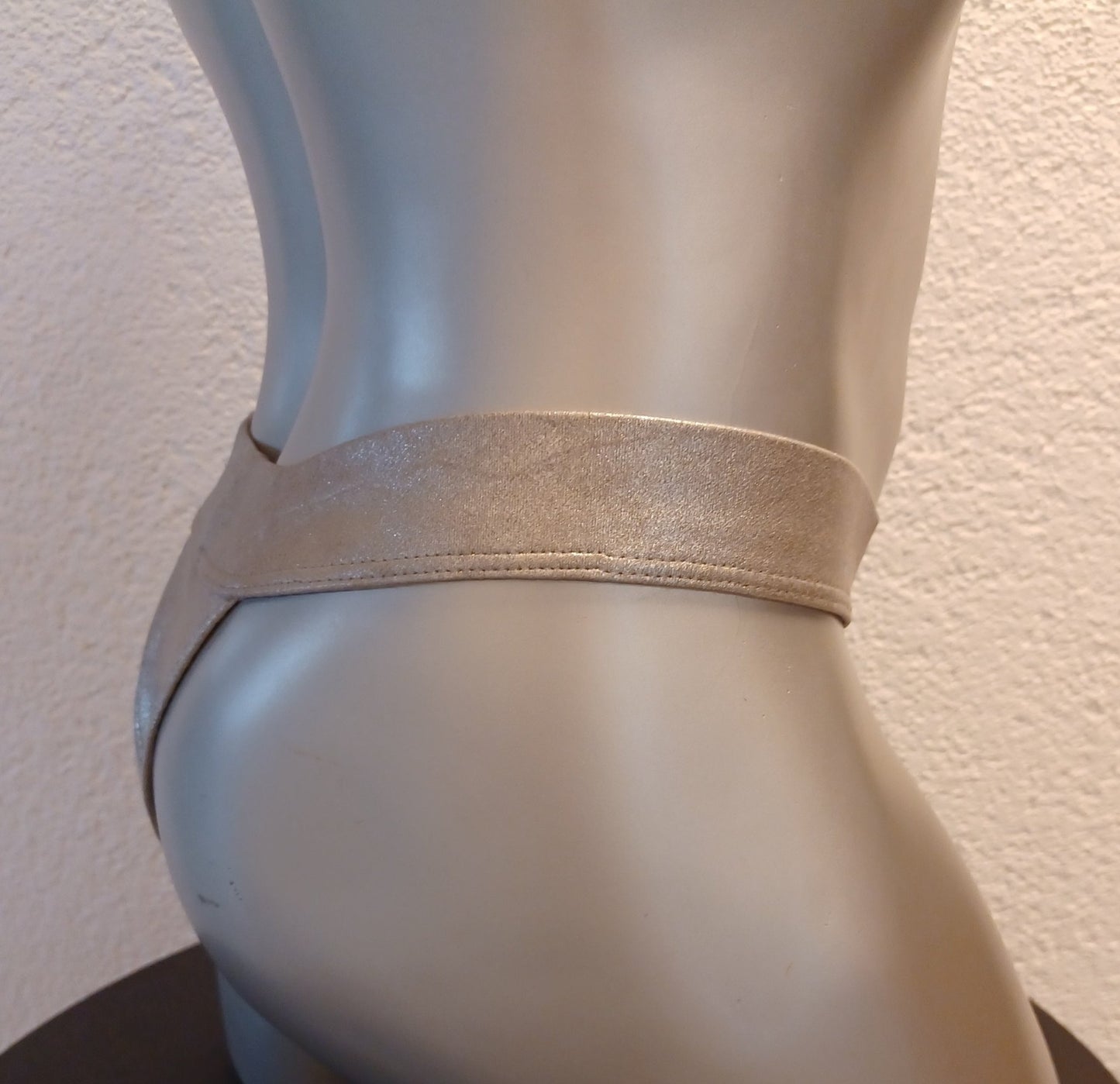 Badehose String Wasch - Leder Suede elastisches Wildleder silber laminiert - SEXSENSE