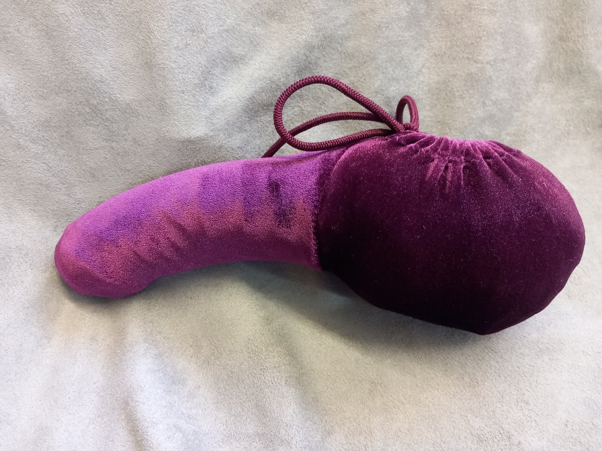 Penissocke Lümmeltüte Juwelensäckchen Beerenfarbener Samt mit Sleeve elastische Lycra - SEXSENSE