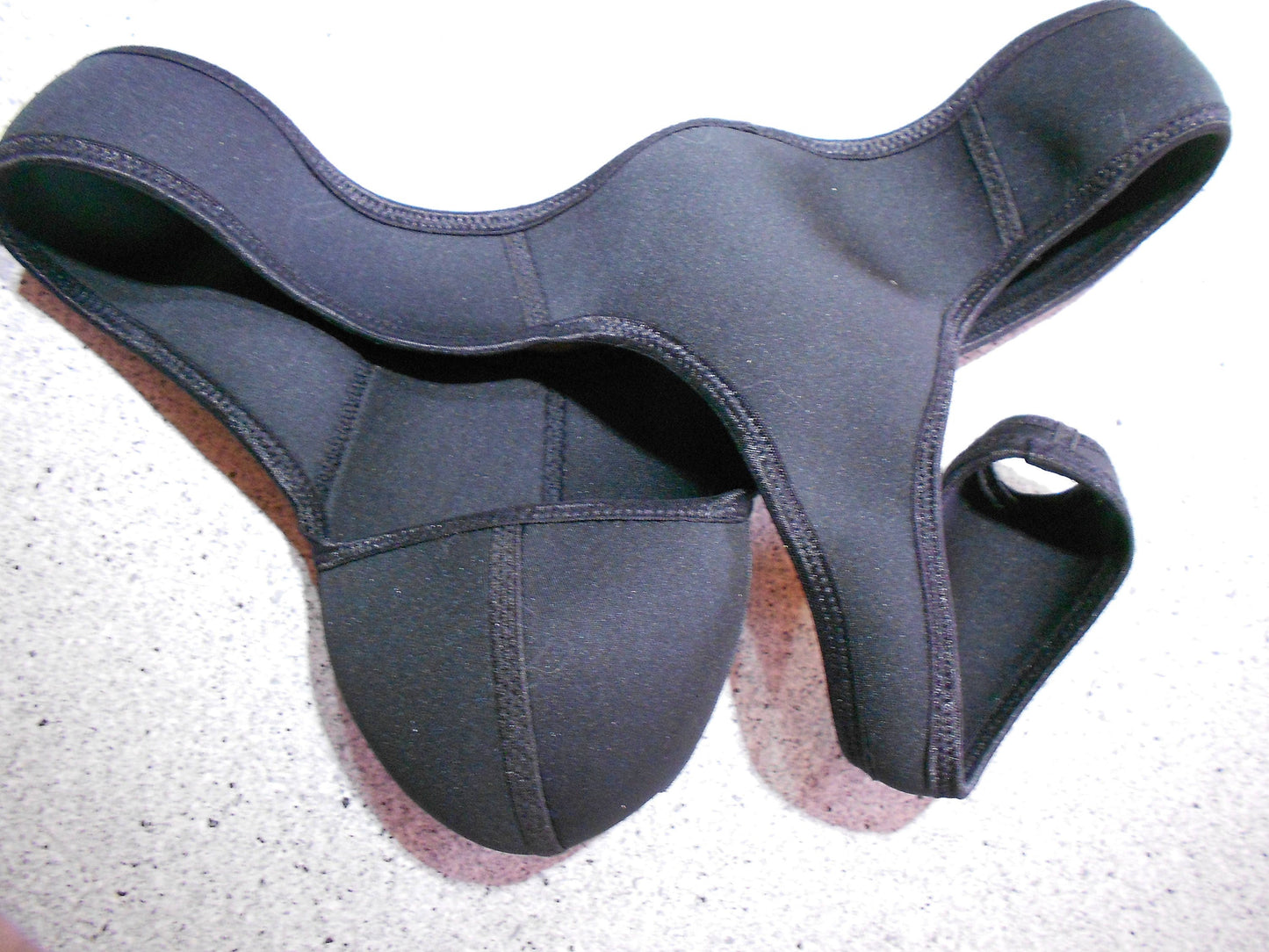 Lasso-G-String aus 3mm Neopren in schwarz sexy kinky Harness ein echtes Gay Toy