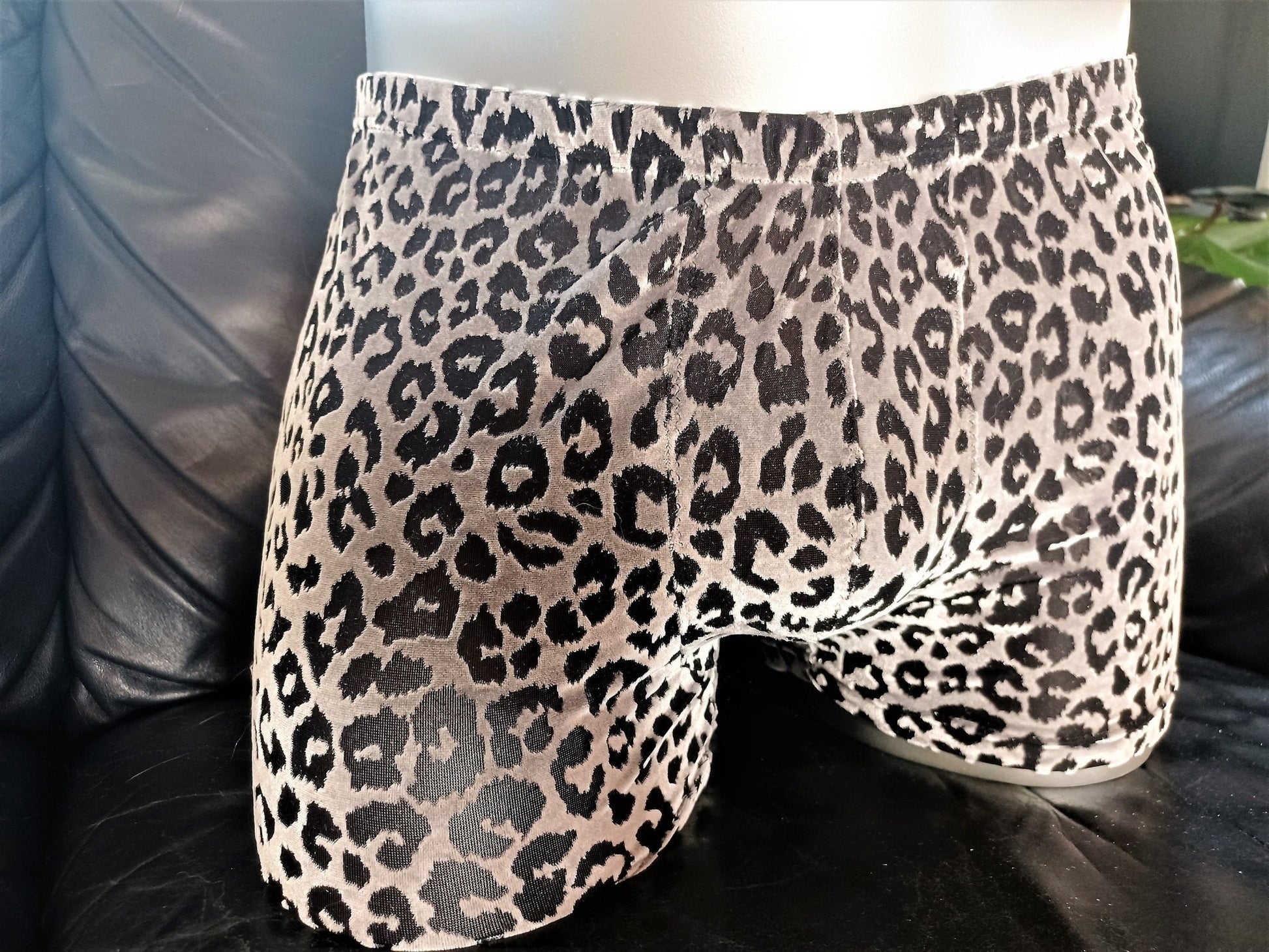 Samt Boxershorts elastisch transparent schwarz/silber Leo Ausbrenner - SEXSENSE
