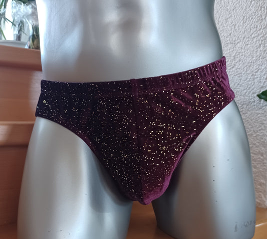Beeren-farbene Badehose aus Samt Lycra mit Goldglitter nicht zu knapp geschnitten