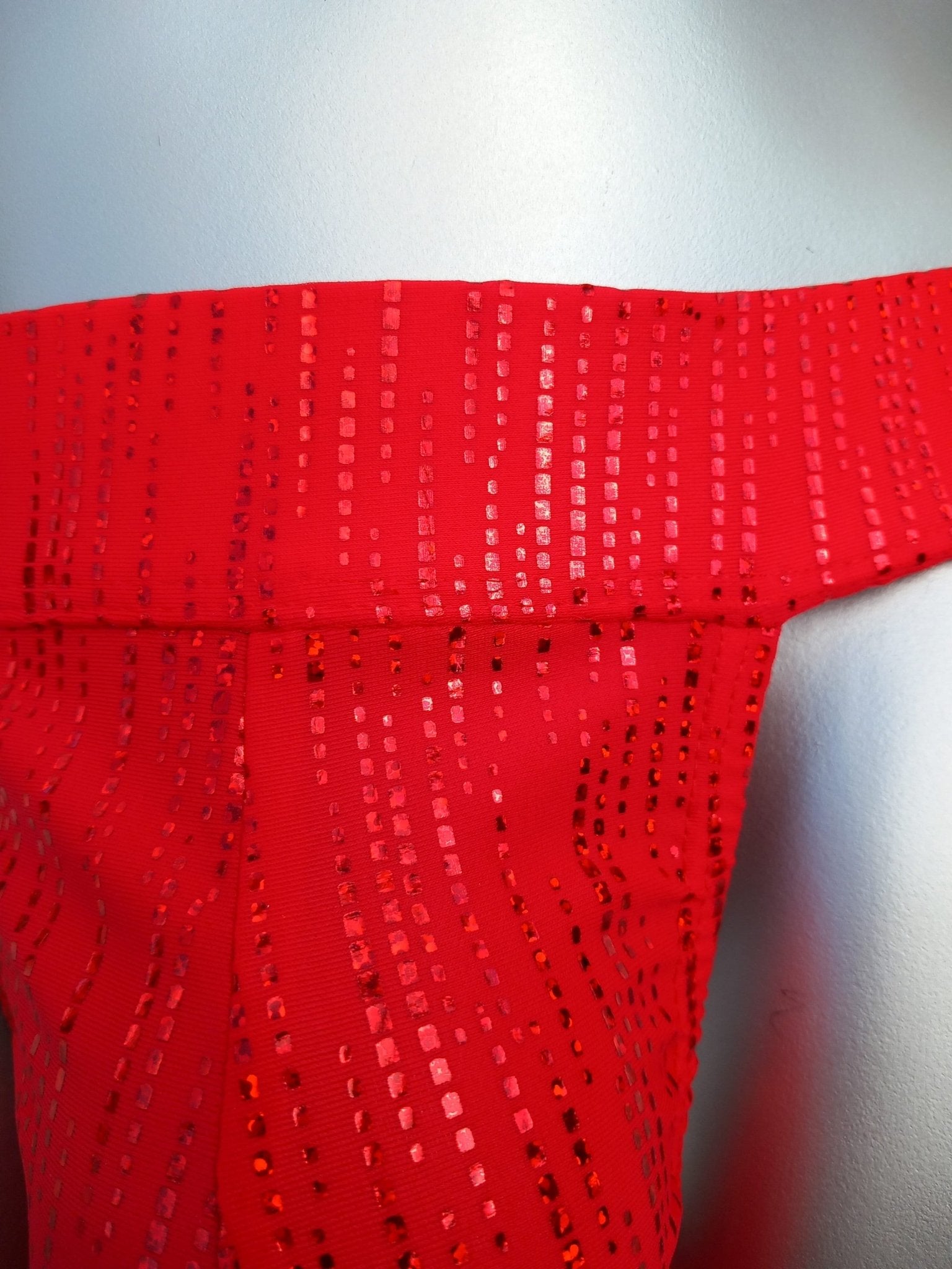 Badestring Herren Badehose Stretch Lycra rot mit Metallic, breiter Gummibund - SEXSENSE
