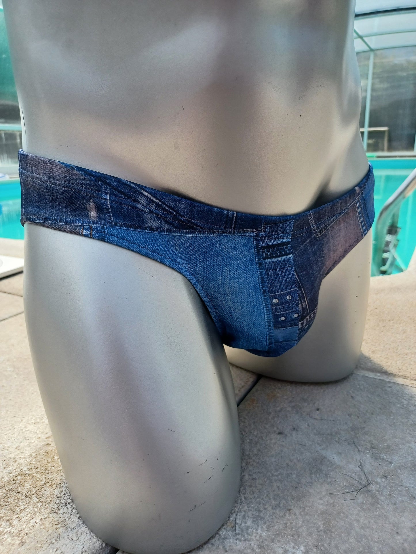 Badehose mit full Butt  aus elastischem Scuba Jersey in Jeans Optik 