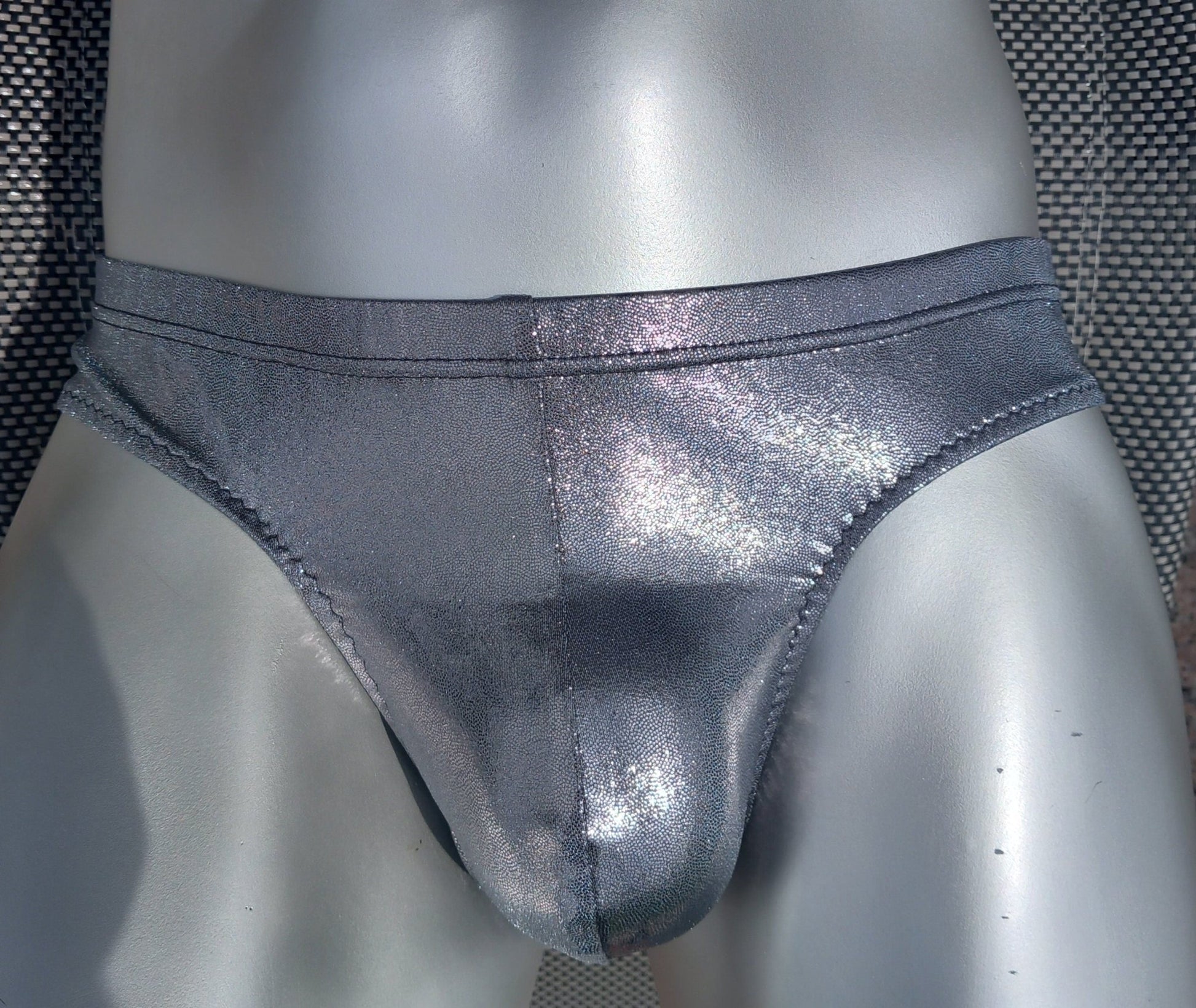 Badehose String Gun Metall Lycra Jersey Herren Unikat in Größe M - SEXSENSE