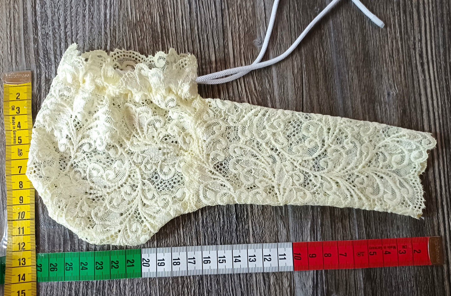 Penissocke champagnerfarben elastische transparente Spitze mit gestickten Satinblüten